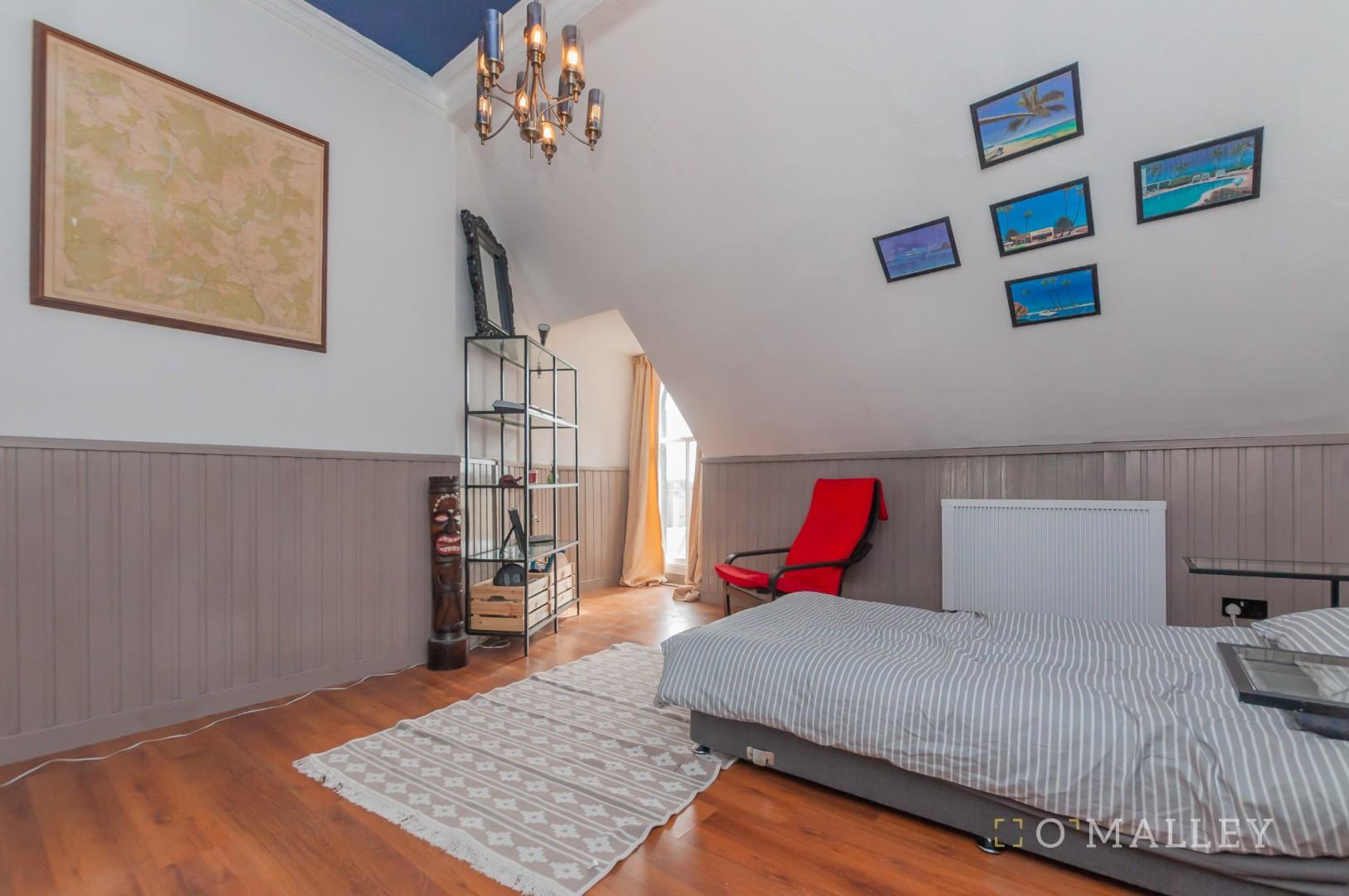 15. Bedroom 2 2.jpg